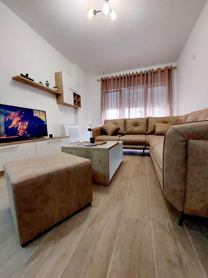 Gex Apartments Tirana Bagian luar foto
